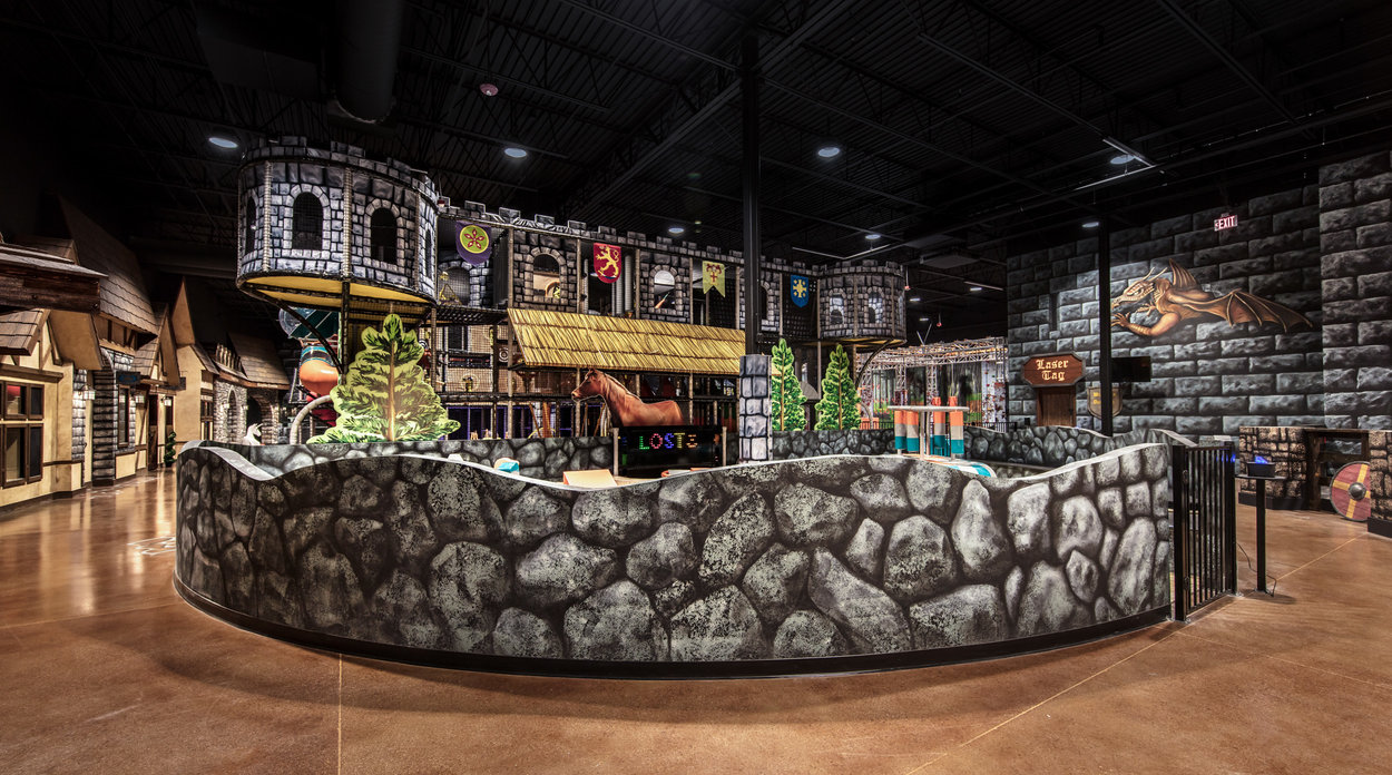 rsz_12_family_fun_center