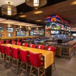 Chickies-and-Petes-view-of-bar-and-dining-room-from-main-entrance-hero-image_v02_1920x1080