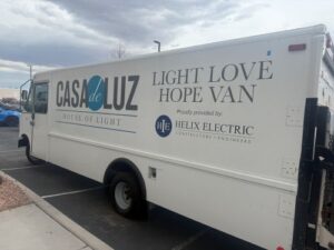 Helix Electric, LLC dona “Love Light Hope Van” a Casa de Luz, ayudando a&hellip;